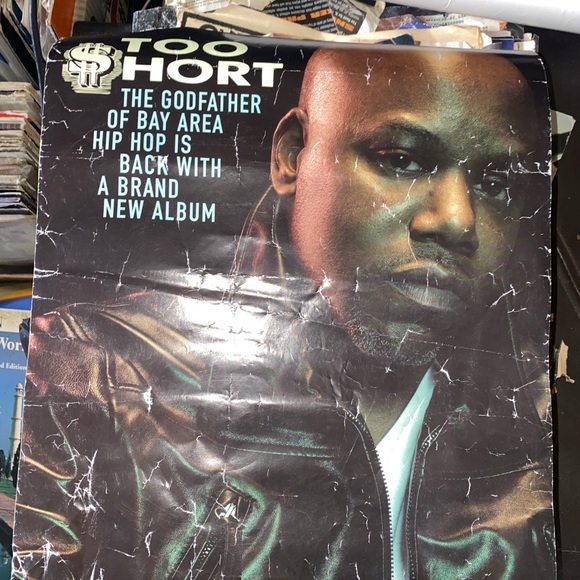 Too Short's album release poster on December 4, 2007. 
Used 
It reads:
TOO $HORT - Picture 1 of 4